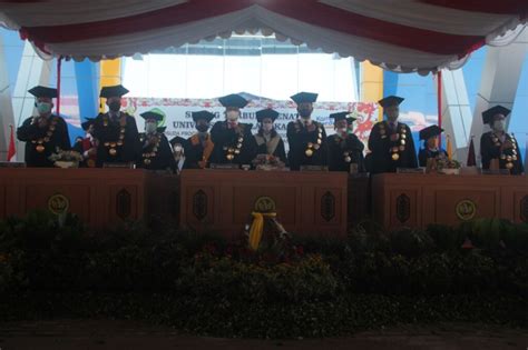 Wisuda Program Sarjana Dan Pascasarjana Universitas Palangka Raya