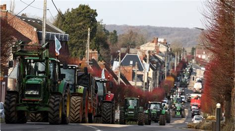 France Protests Farmers Block Major Roads Around Paris Over Falling