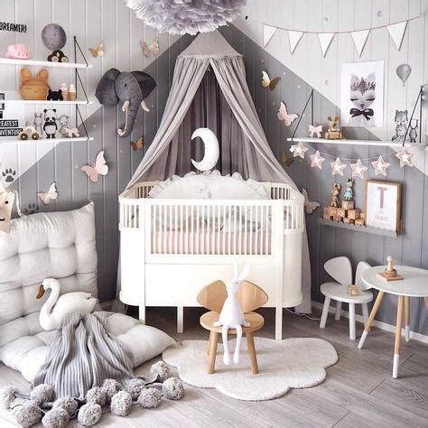 COT Bed Canopy – Cozy Nursery