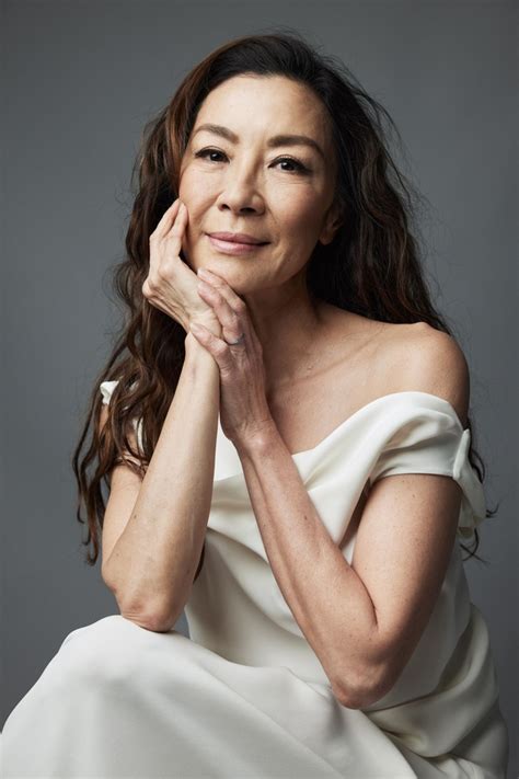 Michelle Yeoh Se Torna A Asi Tica Indicada Ao Oscar De Melhor Atriz