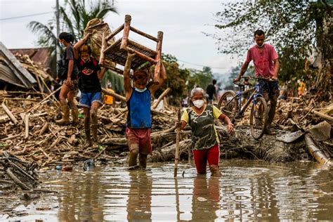 In Photos Kasiglahan Residents Grapple With Ty Ulysses Impacts