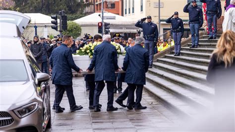 Giulia Cecchettin Funerale La Prima Lettura Della Migliore Amica