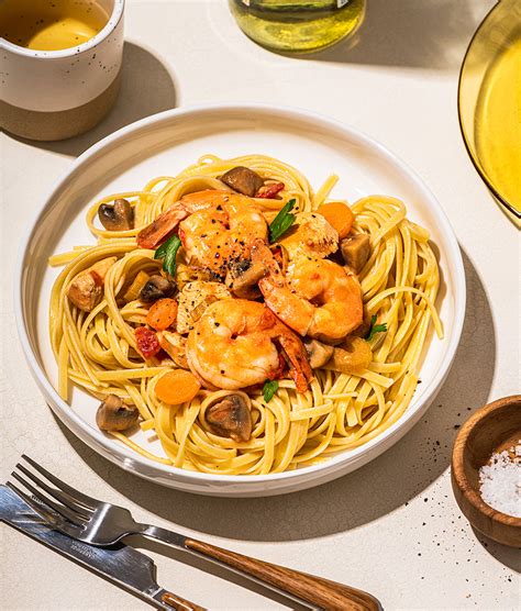 Pâtes au poulet et aux crevettes sauce rosée Glouton