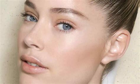секретів макіяжу в стилі nude