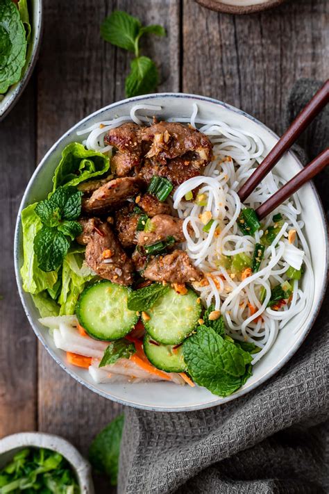 Lemongrass Pork Vermicelli Bowls Bun Thit Xao Xa Cooking Therapy