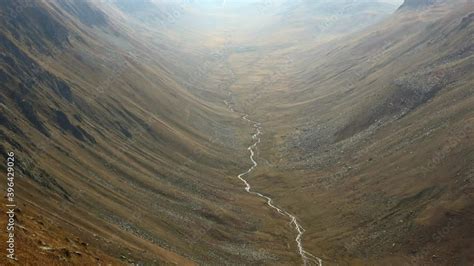 Vídeo Do Stock Long And Wide U Valley Topography From The Ice Age U