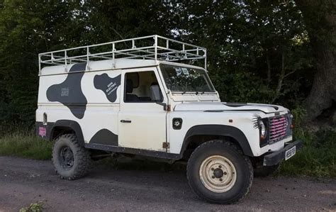 Konversi Land Rover Defender Jadi Mobil Listrik Segini Biayanya