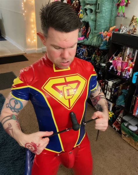 TW Pornstars Gay Comic Geek Fotos y vídeos de Twitter