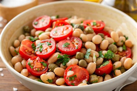 Fasolia Salata Ou Salade De Haricots Blancs Poupadou