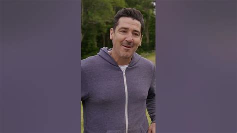 Shorts Behind The Scenes With Jonathan Knight Hgtv Youtube