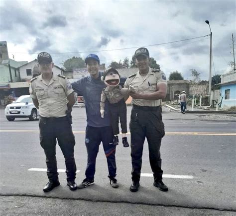 Polic A Ecuador On Twitter En Este Feriado De A Onuevo Seguimos