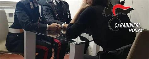 Laccusa Di Tradirlo La Picchia E La Violenta Per Mesi Arrestato Dai