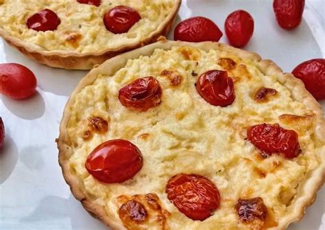 paso a paso de la clásica tarta salada de queso ricota y tomate El