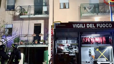 A Fuoco Abitazione Incendio Nella Notte A Pretola Di Perugia