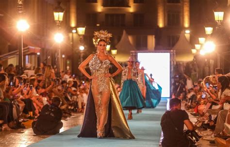 Galería de fotos de Pasarela Larios Fashion Week 2022