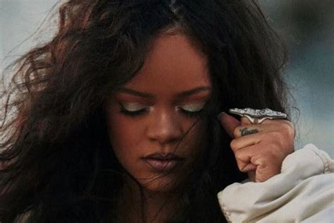 Rihanna è tornata: ascolta il nuovo singolo Lift Me Up - AUDIO - Gay.it