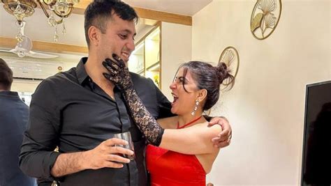 Christmas Kundali Bhagya Preeta Shraddha Arya Sizzles In Red Hot