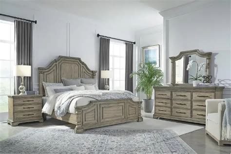 Pulaski Garrison Cove Pc Panel Bedroom Set