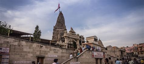 Dwarkadhish Temple Tour Packages, Dwarkadhish Temple Darshan ...