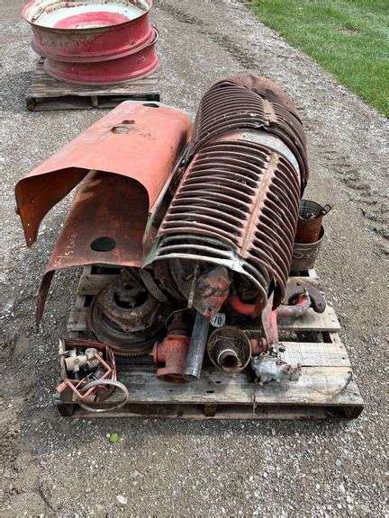 Case Tractor Parts Pallet Aumann Auctions Inc