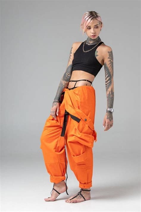 Богемный японский стиль для модниц 40+ | Cyberpunk fashion, Pilot ...