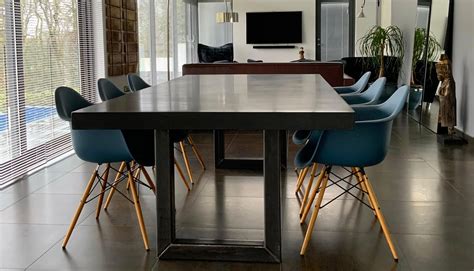 Upgrade Your Dining Space With A Stunning Large Round Concrete Dining