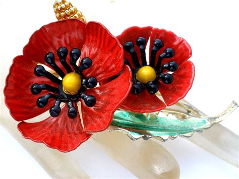 Pin By Karen Judge On Jewellery And Things Poppy Brooches Hair