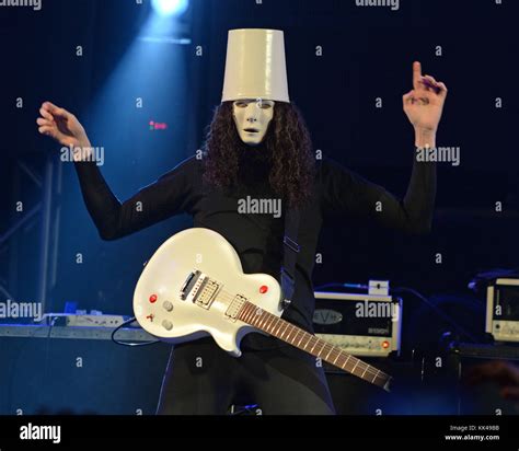 FORT LAUDERDALE, FL - FEBRUARY 28: Brian Patrick Carroll AKA Buckethead ...