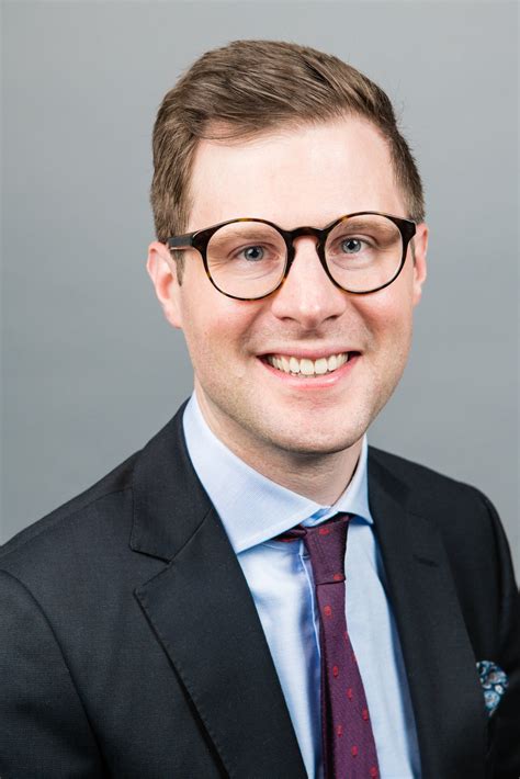 Simon Frank - Plastic and Reconstructive Surgery | University of Ottawa