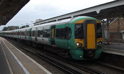 377624 Norwood Jct 12 6 18 Southern Railway Class 377 377 Flickr