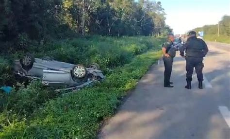 Volcadura en la vía Cancún deja 4 personas lesionadas Noticias de Yucatán