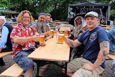 Burgdorf Beim Bierfest Auf Dem Spittaplatz Gibt Es Mehr Als Pils