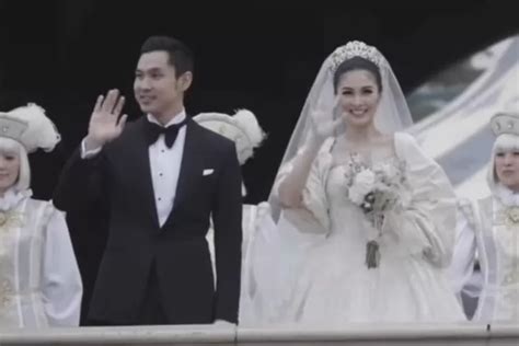 Pernikahan Sandra Dewi Dan Harvey Moeis Di Disneyland Tokyo Tahun 2016