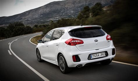 Prueba nuevo Kia ceed 2015 calidad y tecnología a buen precio