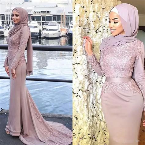 2018 Dusty Pink Muslim Evening Dresses Hijab Scoop Neck Appliques