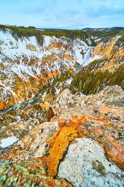 Premium Photo | Yellowstone upper falls from overlook in winter