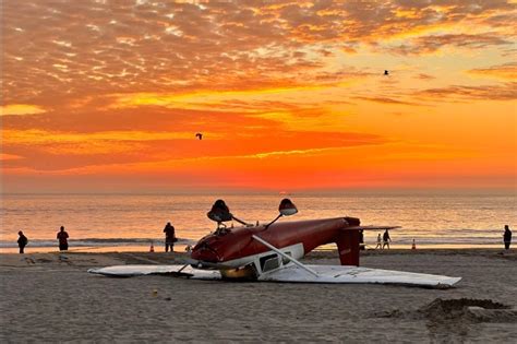 Vid O Tats Unis Un Avion S Crase Sur Une Plage En Californie