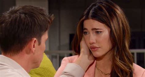 The Bold And The Beautiful Steffy Leaves Finn And The Town