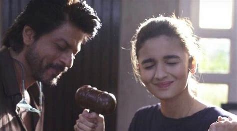 Dear Zindagi Poster Release Date Story Trailer Cast Reviews