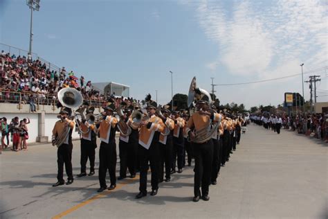 Desfile C Vico Marca Dia Da Independ Ncia Folha Cultura Lazer