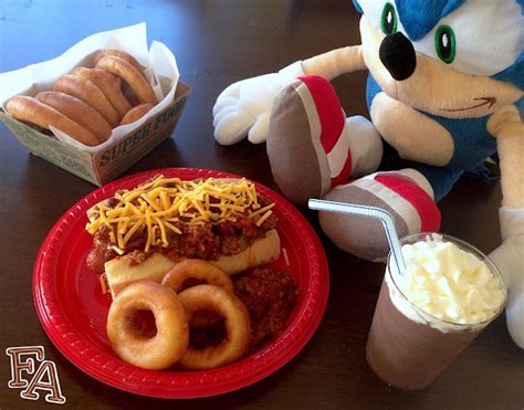 Fiction-Food Café: Chili Dog Meal | Sonic the Hedgehog