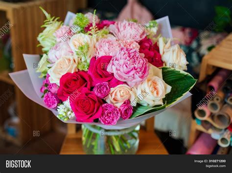 Most Beautiful Bouquet Of Roses