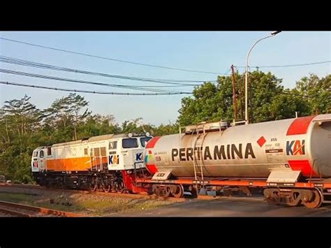 Palang Pintu Perlintasan Kereta Api Railroad Crossing Ka Tangki