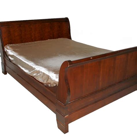 Solid Cherry Queen Size Sleigh Bed by Mt. Airy Furniture Company | EBTH