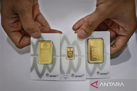 harga emas antam hari  naik rp menjadi rp juta  gram
