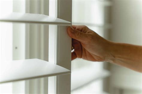 Plantation Shutters Vs Blinds The Blind Guyz Plantation Shutters Vs