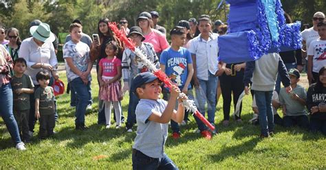 SÍGUENOS Y COMPARTE FESTEJA SECRETARÍA DE SEGURIDAD A HIJAS E HIJOS DE