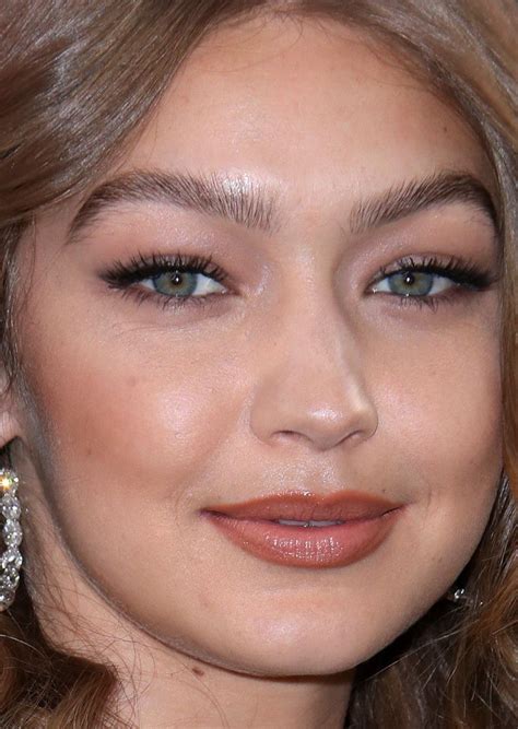 Celebrity Gigi Hadid Makeup Gigi Hadid Makeup Natural Gigi Hadid