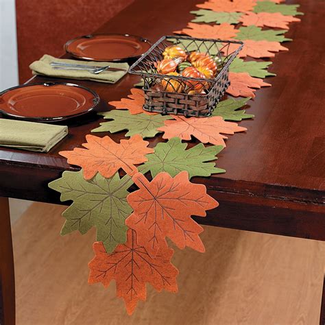 Leaves Table Runner Terrysvillage Quilted Table Runners Fall