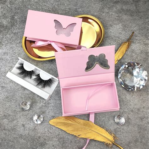 Pink Eyelash Packaging Box With Chains Lashbox Wholesale Fiber False